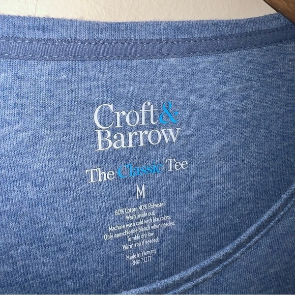 Croft & Barrow “The Classic Tee” Boston Terrier in Leaves Long Sleeve Tee Medium - Picture 3 of 6